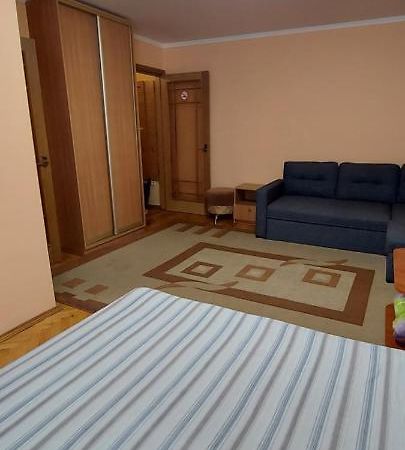 Stadionnaya 21/1 Киев Экстерьер фото